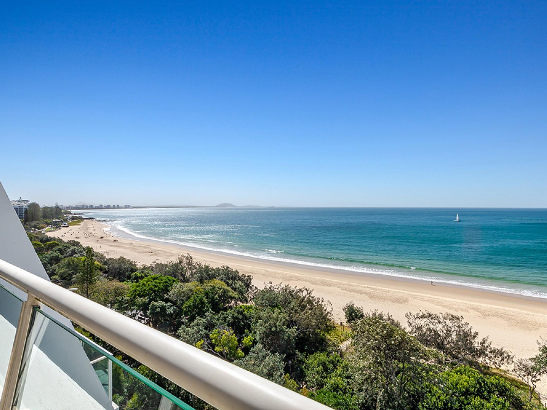 ACT TODAY...4 BEDROOM BEACHFRONT DUAL-LEVEL PENTHOUSE
